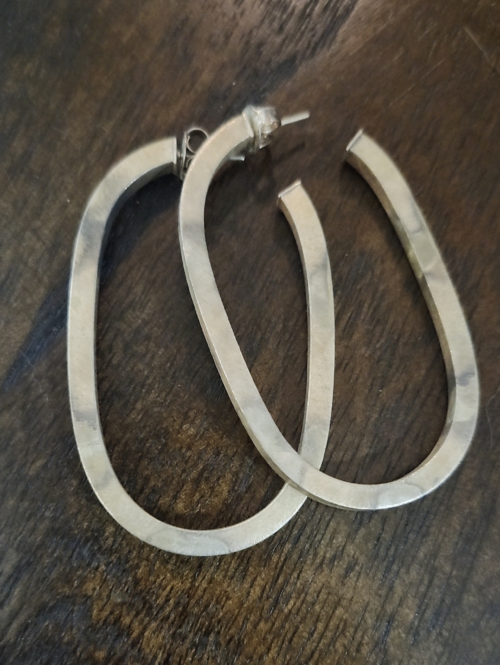 Hammered Silver Oval Hoop Earrings - Women's Jewelry